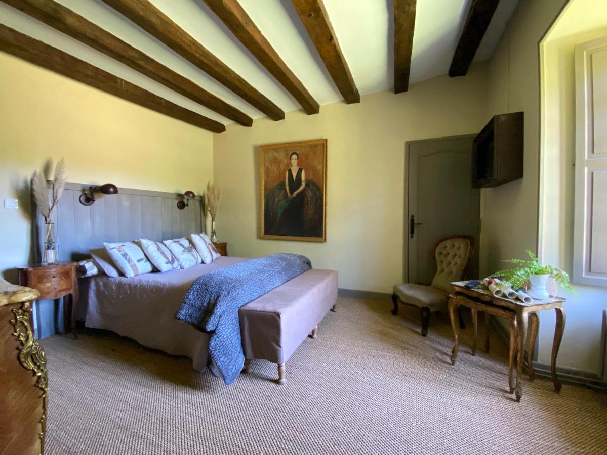 Le Petit Chateau De Sainte Colombe Bouges-le-Chateau Esterno foto