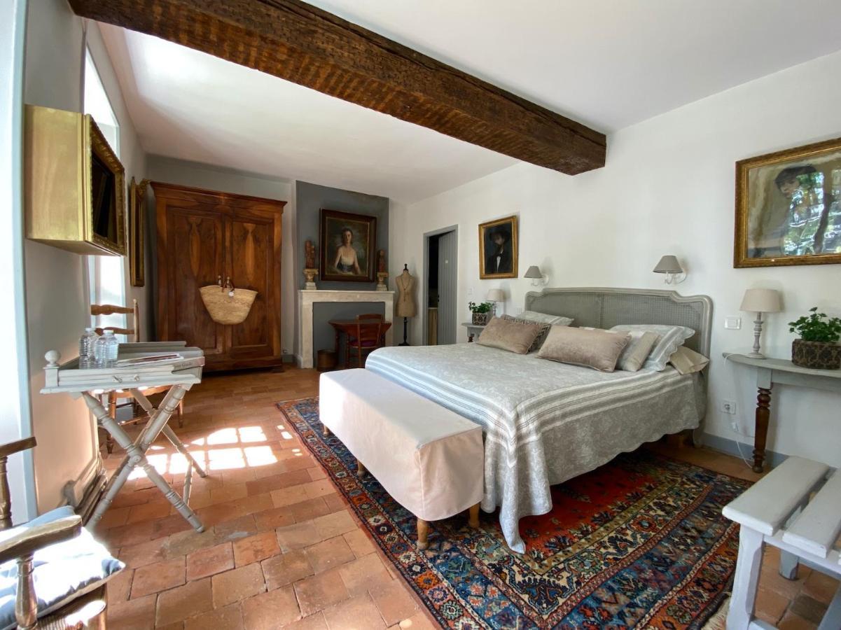 Le Petit Chateau De Sainte Colombe Bouges-le-Chateau Esterno foto