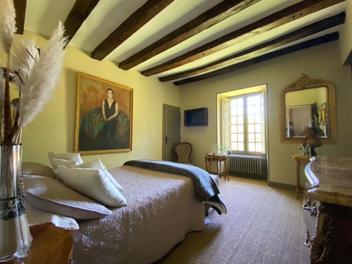 Le Petit Chateau De Sainte Colombe Bouges-le-Chateau Esterno foto